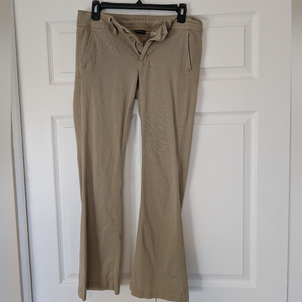 American Eagle Kick Boot Khakis Pants Size 8
